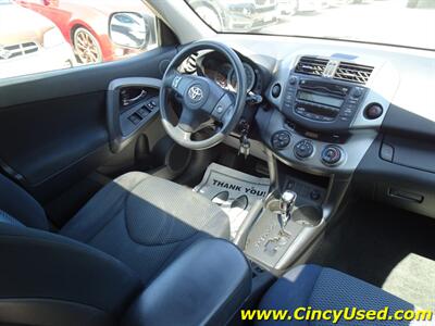 2009 Toyota RAV4 Sport - Photo 15 - Cincinnati, OH 45255