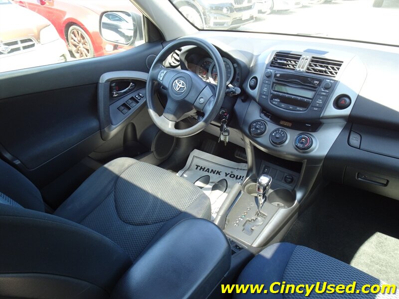 2009 Toyota RAV4 Sport - Photo 15 - Cincinnati, OH 45255
