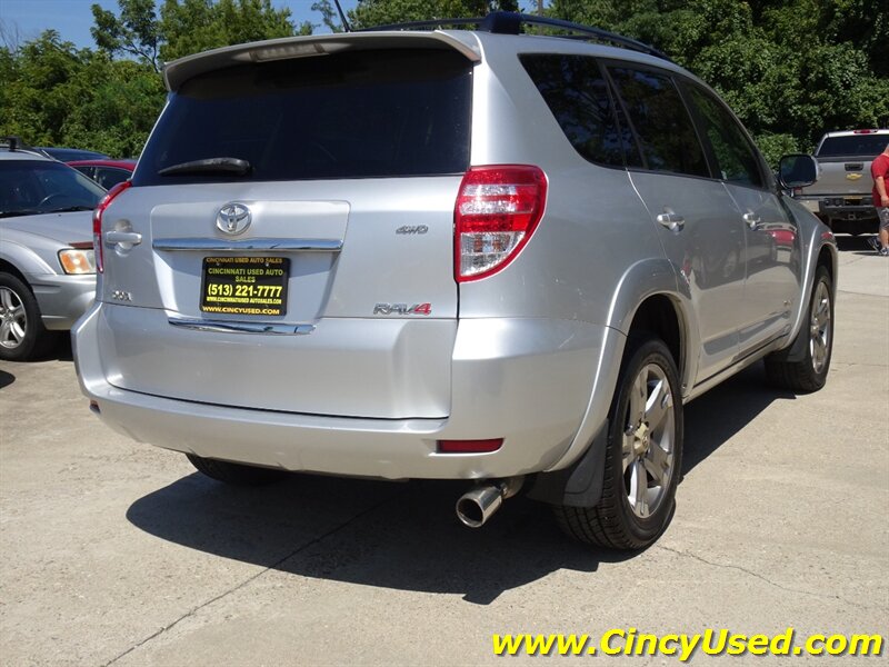 2009 Toyota RAV4 Sport - Photo 6 - Cincinnati, OH 45255