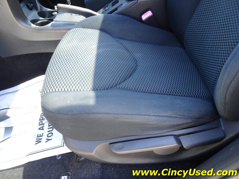 2009 Toyota RAV4 Sport - Photo 30 - Cincinnati, OH 45255