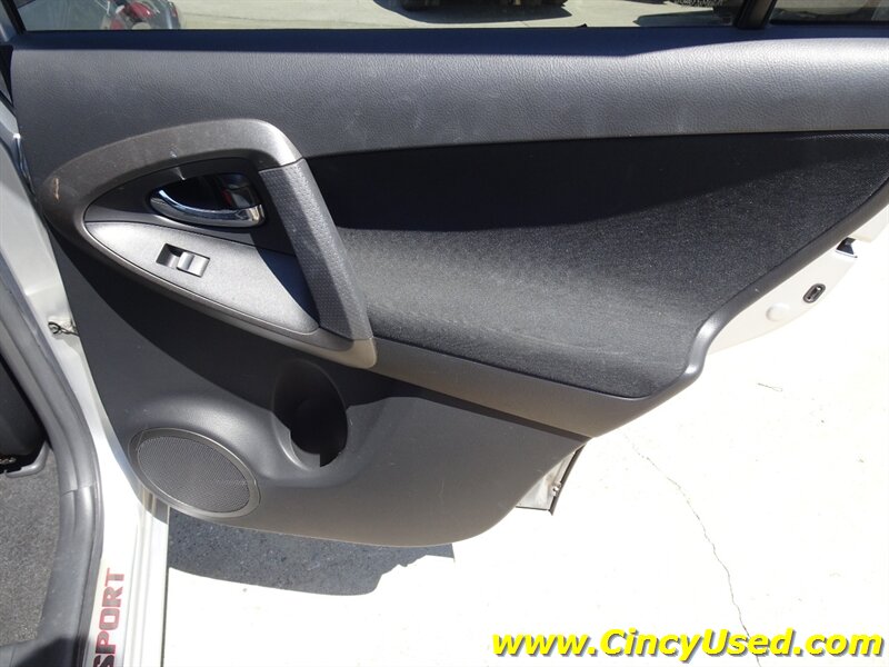 2009 Toyota RAV4 Sport - Photo 27 - Cincinnati, OH 45255