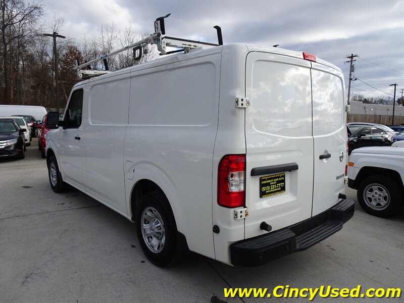 2018 Nissan NV Cargo SV photo 6