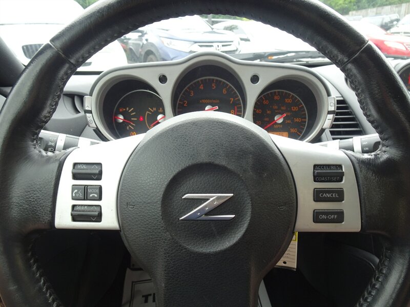 2008 Nissan 350Z Touring  RWD - Photo 26 - Cincinnati, OH 45255