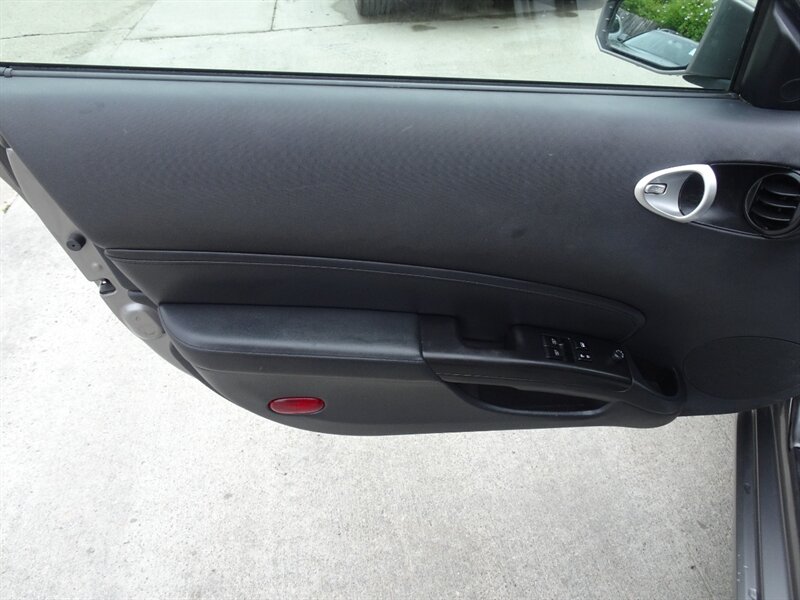 2008 Nissan 350Z Touring  RWD - Photo 16 - Cincinnati, OH 45255