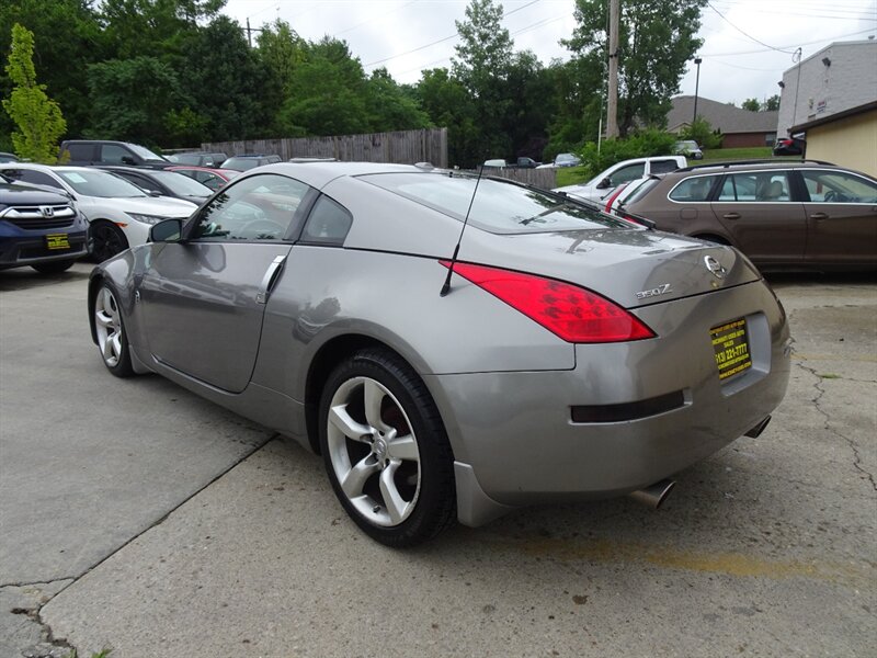 2008 Nissan 350Z Touring  RWD - Photo 7 - Cincinnati, OH 45255