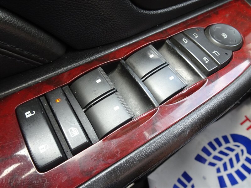 2008 Cadillac Escalade   - Photo 23 - Cincinnati, OH 45255