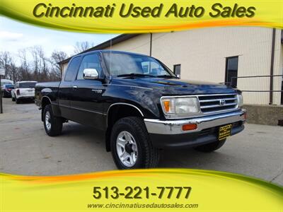 1997 Toyota T100 SR5   - Photo 1 - Cincinnati, OH 45255