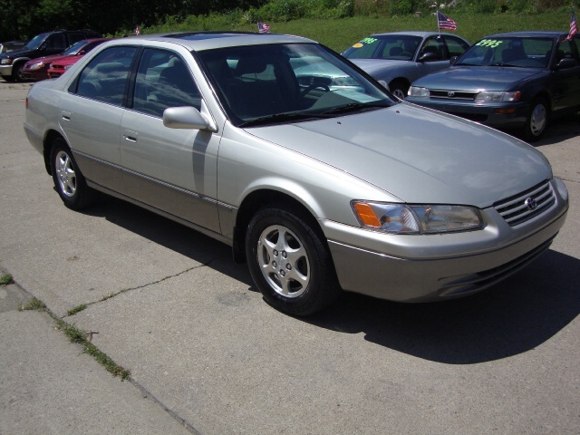 1999 Toyota Camry CE for sale in Cincinnati, OH