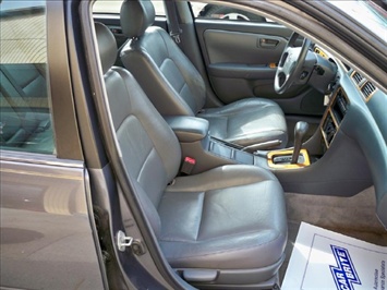 1997 Toyota Camry LE   - Photo 7 - Cincinnati, OH 45255