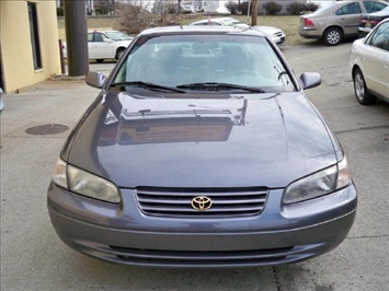 1997 Toyota Camry LE   - Photo 2 - Cincinnati, OH 45255
