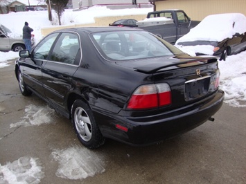 1997 Honda Accord LX   - Photo 4 - Cincinnati, OH 45255