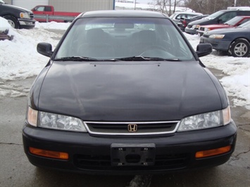 1997 Honda Accord LX   - Photo 2 - Cincinnati, OH 45255