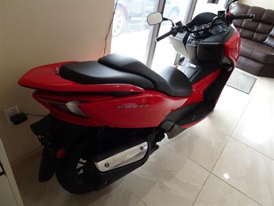 2015 Honda NSS300 279CC Touring Scooter   - Photo 5 - Cincinnati, OH 45255