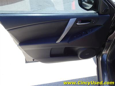 2013 Mazda MAZDA3 i Grand Touring   - Photo 25 - Cincinnati, OH 45255