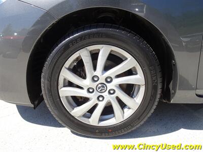 2013 Mazda MAZDA3 i Grand Touring   - Photo 33 - Cincinnati, OH 45255
