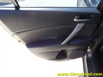 2013 Mazda MAZDA3 i Grand Touring   - Photo 29 - Cincinnati, OH 45255
