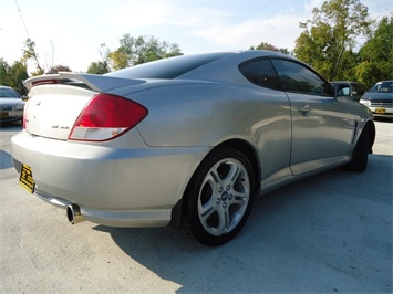 2005 Hyundai Tiburon GT   - Photo 13 - Cincinnati, OH 45255