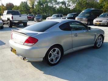 2005 Hyundai Tiburon GT   - Photo 6 - Cincinnati, OH 45255