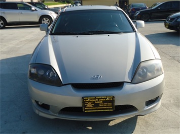 2005 Hyundai Tiburon GT   - Photo 2 - Cincinnati, OH 45255