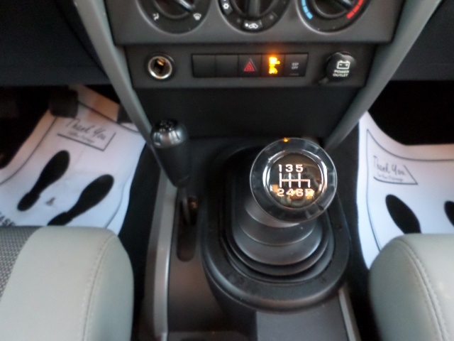 2007 Jeep Wrangler Unlimited X - Photo 16 - Cincinnati, OH 45255