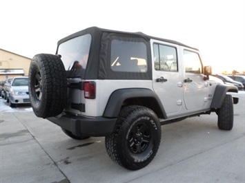 2007 Jeep Wrangler Unlimited X   - Photo 13 - Cincinnati, OH 45255