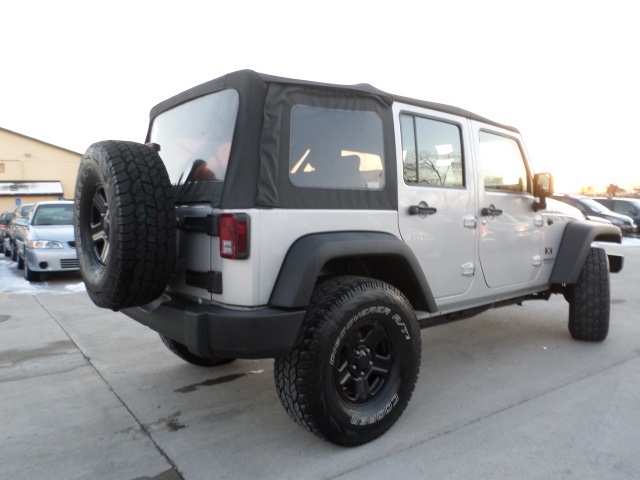2007 Jeep Wrangler Unlimited X - Photo 13 - Cincinnati, OH 45255