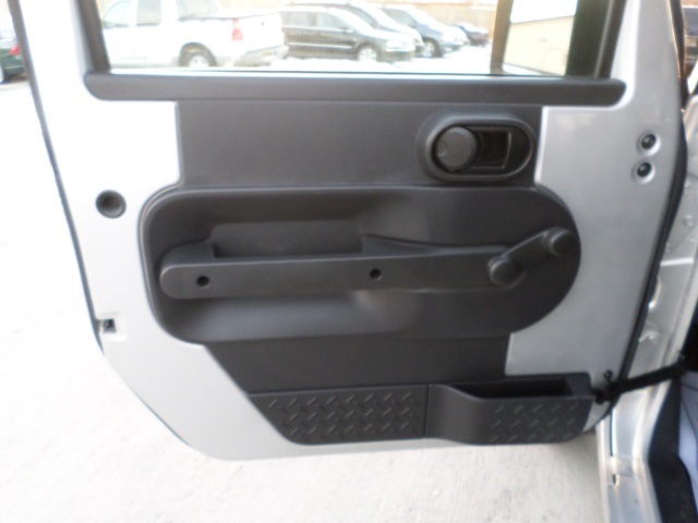2007 Jeep Wrangler Unlimited X - Photo 21 - Cincinnati, OH 45255