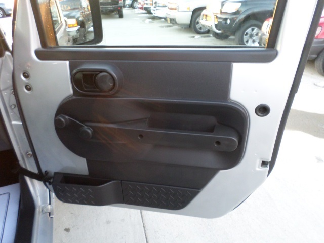 2007 Jeep Wrangler Unlimited X - Photo 22 - Cincinnati, OH 45255