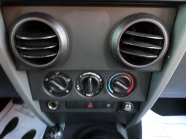 2007 Jeep Wrangler Unlimited X - Photo 18 - Cincinnati, OH 45255