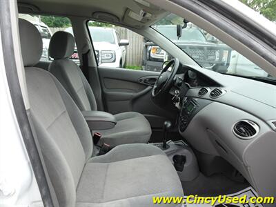 2003 Ford Focus ZTW   - Photo 12 - Cincinnati, OH 45255