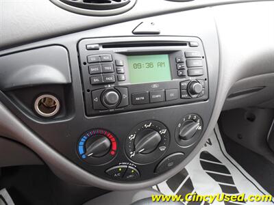 2003 Ford Focus ZTW   - Photo 24 - Cincinnati, OH 45255