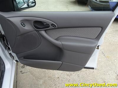 2003 Ford Focus ZTW   - Photo 30 - Cincinnati, OH 45255