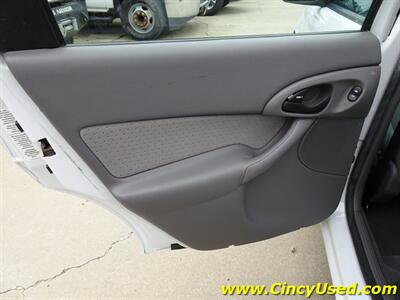 2003 Ford Focus ZTW   - Photo 29 - Cincinnati, OH 45255
