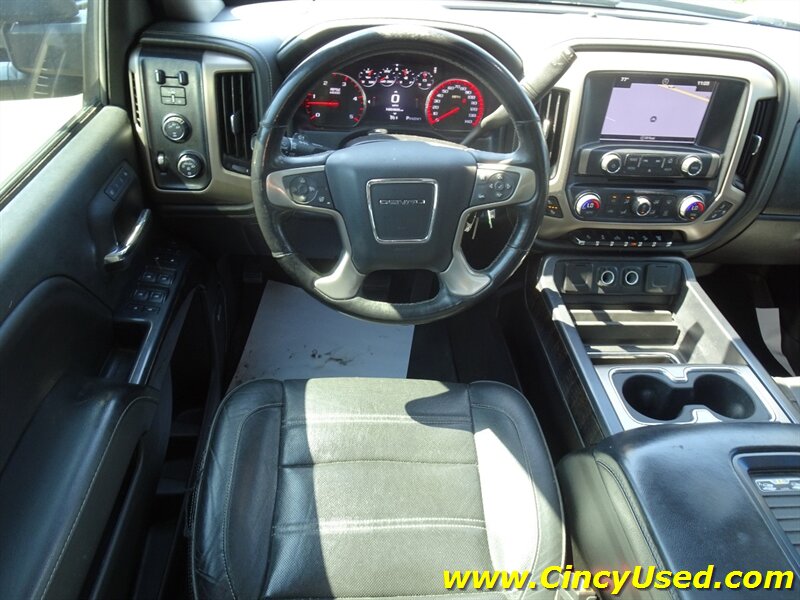 2016 GMC Sierra 2500HD Denali - Photo 9 - Cincinnati, OH 45255