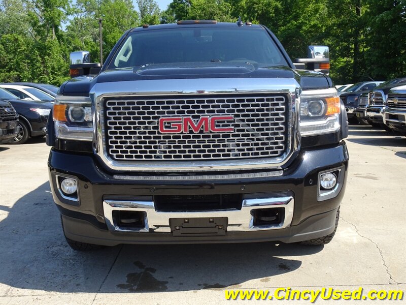 2016 GMC Sierra 2500HD Denali - Photo 2 - Cincinnati, OH 45255