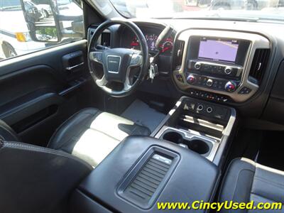 2016 GMC Sierra 2500HD Denali - Photo 15 - Cincinnati, OH 45255