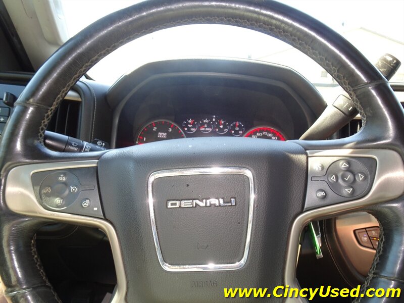 2016 GMC Sierra 2500HD Denali - Photo 21 - Cincinnati, OH 45255