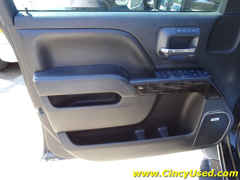 2016 GMC Sierra 2500HD Denali - Photo 27 - Cincinnati, OH 45255