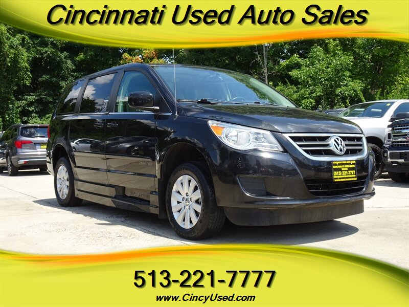 2012 Volkswagen Routan SEL  Handicap Van