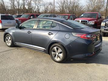 2015 Kia Optima Hybrid   - Photo 4 - Cincinnati, OH 45255