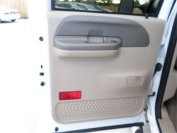 2003 Ford F250SD XLT - Photo 23 - Cincinnati, OH 45255