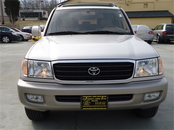 2002 Toyota Land Cruiser   - Photo 2 - Cincinnati, OH 45255