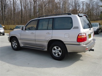 2002 Toyota Land Cruiser   - Photo 4 - Cincinnati, OH 45255