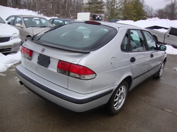 2000 Saab 9-3   - Photo 6 - Cincinnati, OH 45255