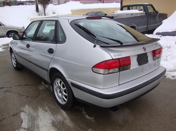 2000 Saab 9-3   - Photo 4 - Cincinnati, OH 45255