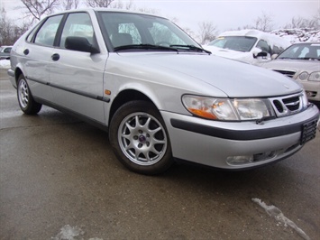 2000 Saab 9-3   - Photo 10 - Cincinnati, OH 45255