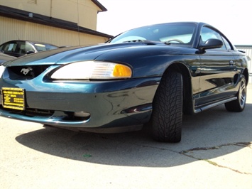 1997 Ford Mustang GT   - Photo 13 - Cincinnati, OH 45255