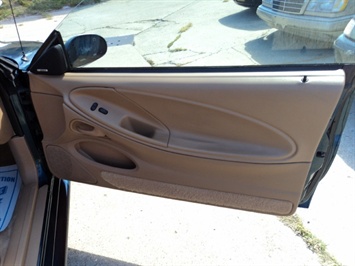 1997 Ford Mustang GT   - Photo 21 - Cincinnati, OH 45255