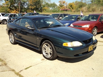 1997 Ford Mustang GT   - Photo 1 - Cincinnati, OH 45255
