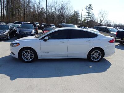 2018 Ford Fusion Hybrid SE  2.0L Hybrid I4 FWD - Photo 6 - Cincinnati, OH 45255